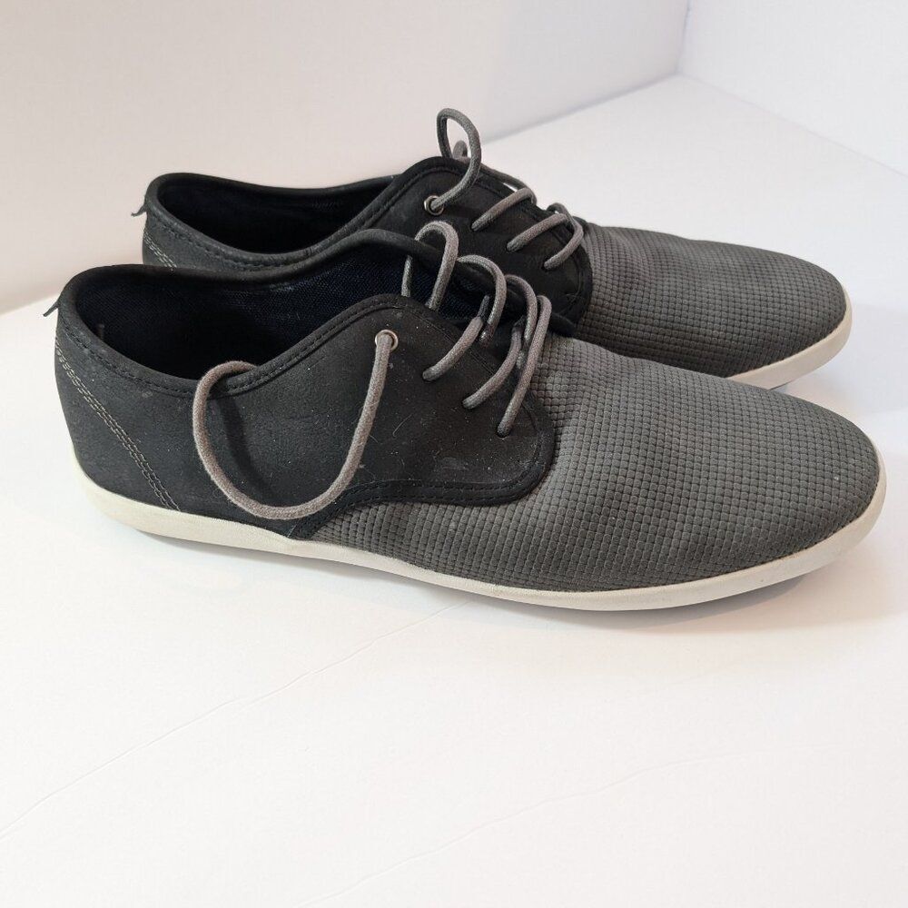 Apt. 9 Two-Tone Sneakers, Black, Gray, Size 11 Med